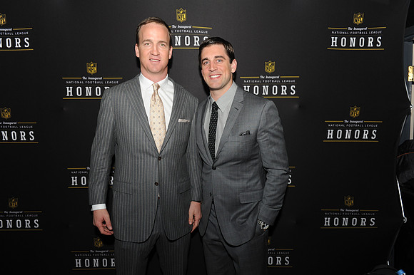 NFLHonorsAward_213
