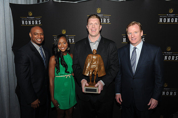 NFLHonorsAward_184
