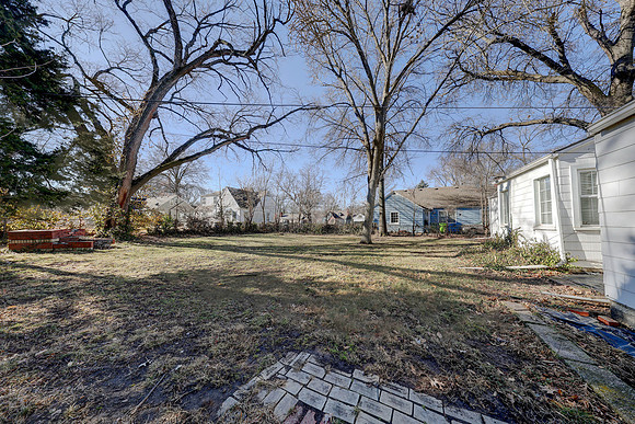 5313 Sycamore Dr 019
