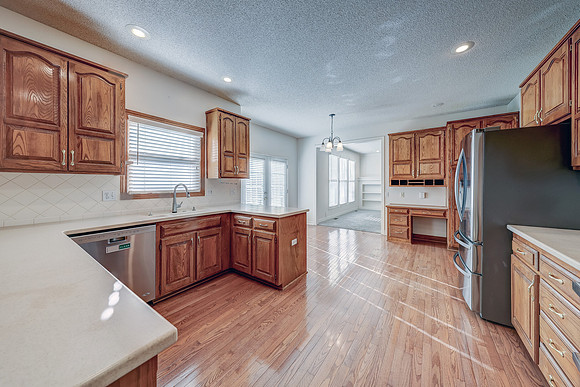20809 W 102nd St 014