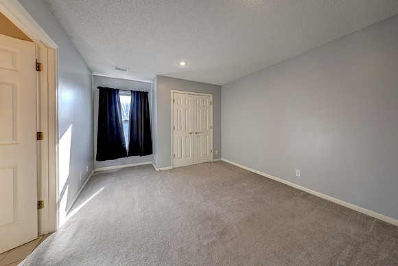 20809 W 102nd St 021