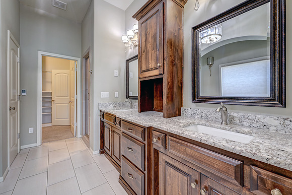 20501 W 112th Terr 010