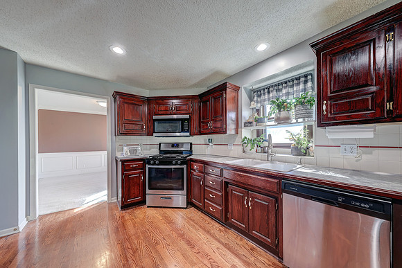 11809 W 115th St 012