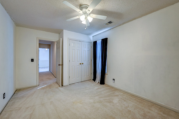 11809 W 115th St 019