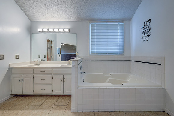 11809 W 115th St 026