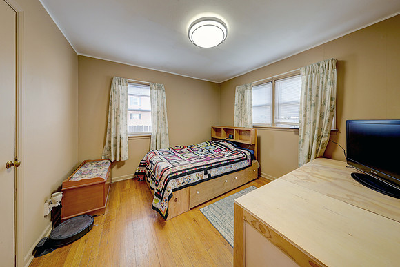 5732 OUtlook St 006