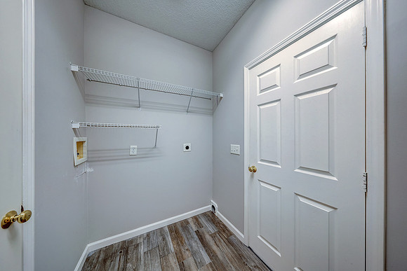 9135 Boehm Dr. 010