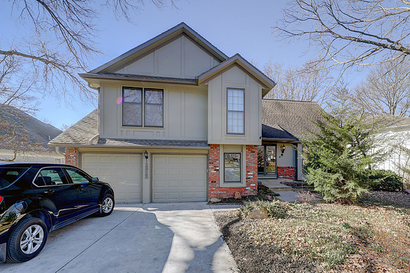 12825 W 117th St 001