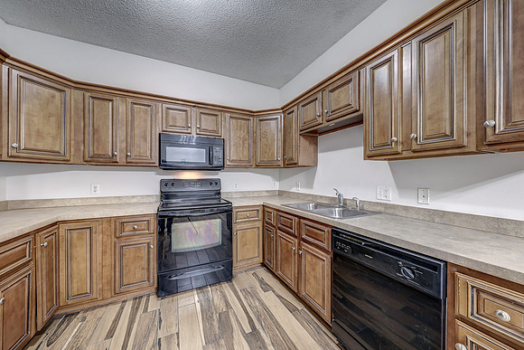 3301 N 103rd Terr 017