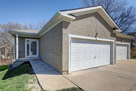 3303 N 103rd Terr 001