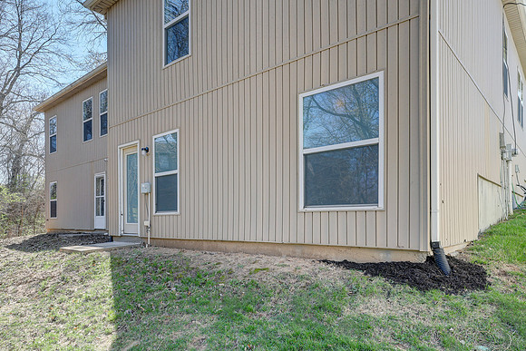3303 N 103rd Terr 003