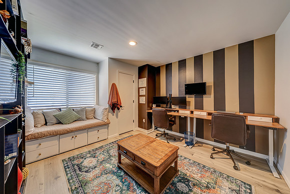 6527 Halsey St 014