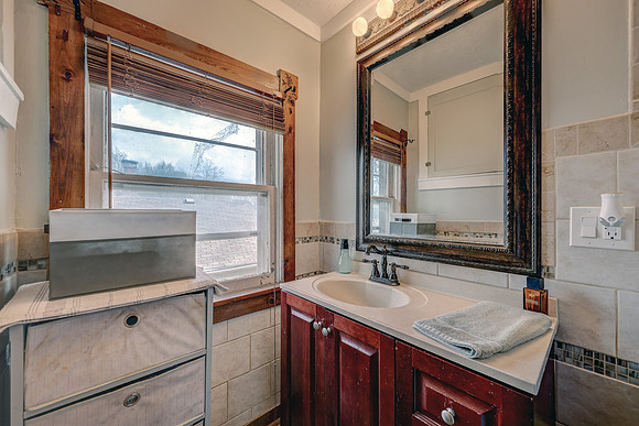 513 S Water St 028