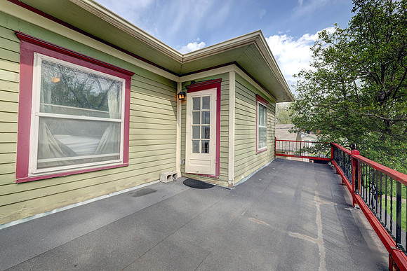 513 S Water St 032