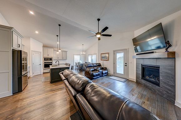 31809 W 170th Terr 015