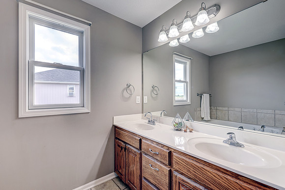 3725 N 152nd Ct 021