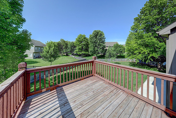 16655 W 155th Ter 009