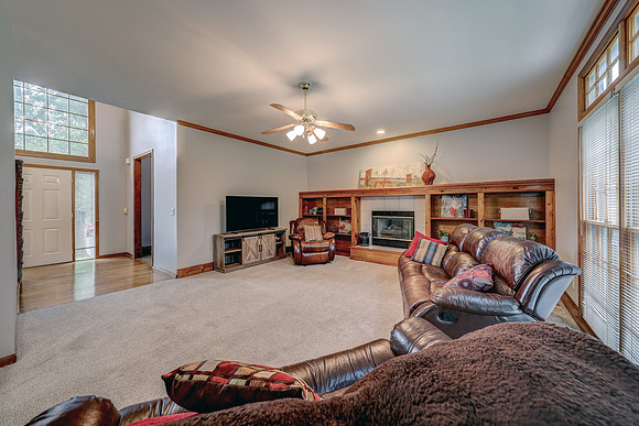 13842 W 110th St 012