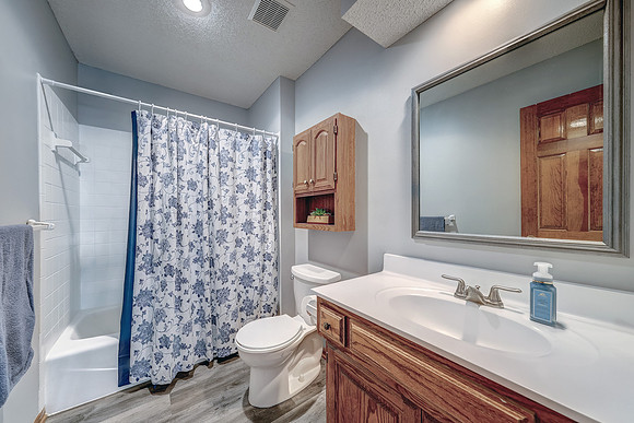 13842 W 110th St 031