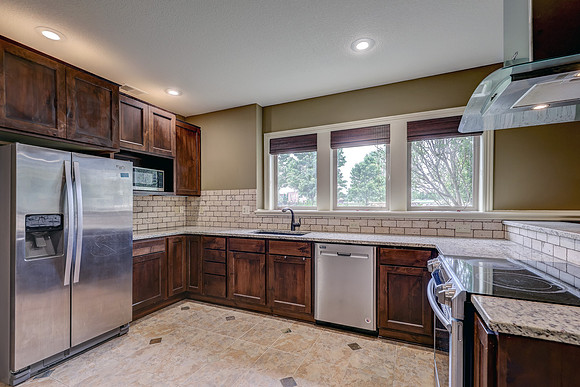 16412 Barton St 039