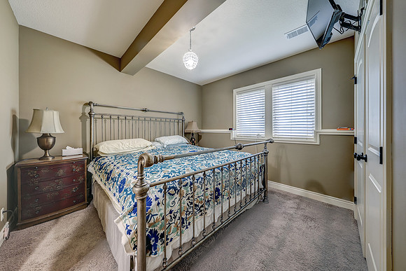 16412 Barton St 043