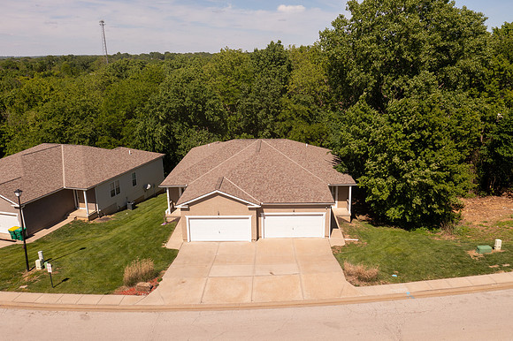 3303 N 103rd Terr 033