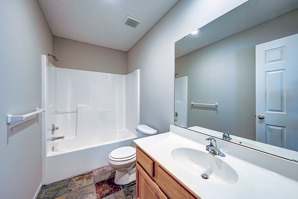 9147 Boehm Dr 015