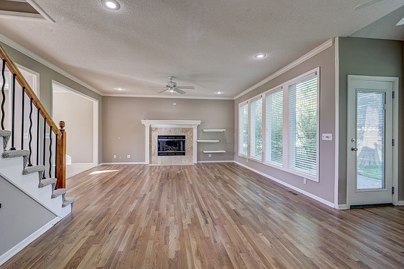 4907 W 157th Pl 009