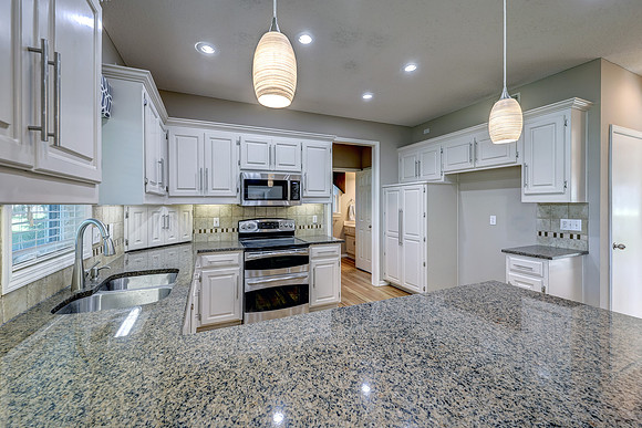 4907 W 157th Pl 011