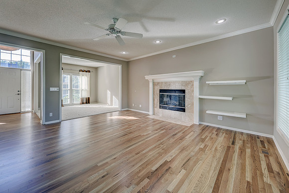 4907 W 157th Pl 025