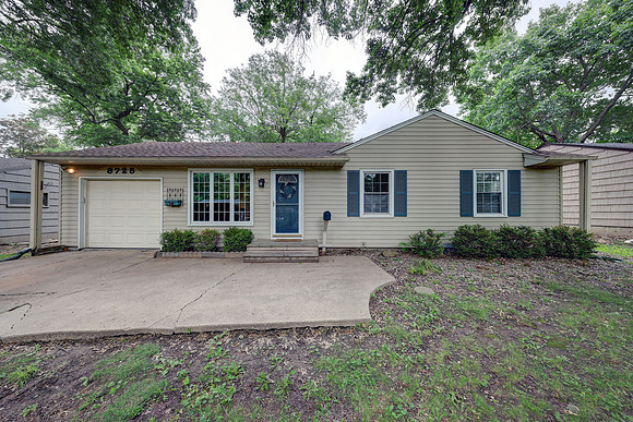 8725 Stearns Ave 002