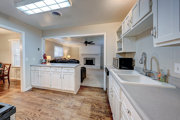 8725 Stearns Ave 016