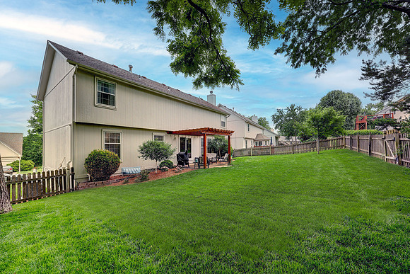 15117 W 132nd St 032