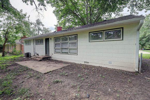 7800 E 108th St 018