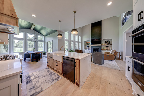 8422 NE 147th St 014