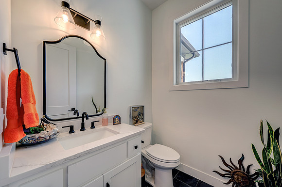 8422 NE 147th St 017