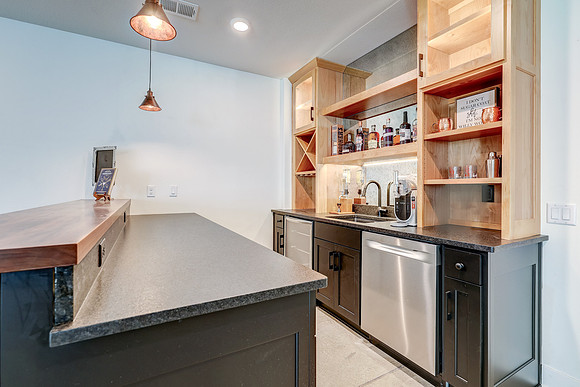 8422 NE 147th St 040