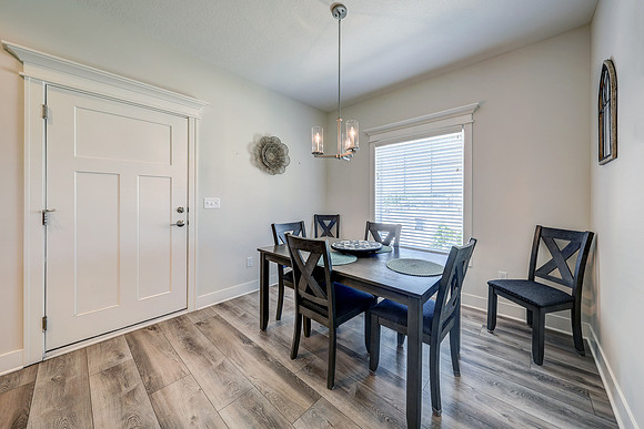 15761 Sheridan Pl 011