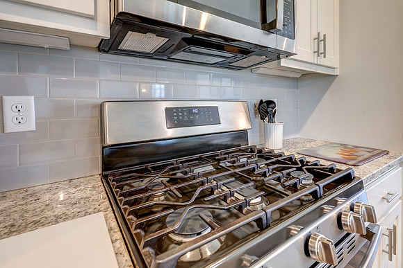 15761 Sheridan Pl 015