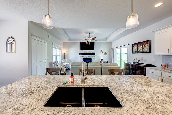 15761 Sheridan Pl 017