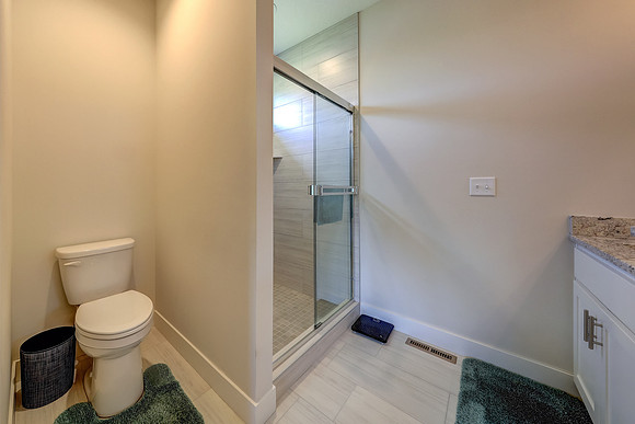 15761 Sheridan Pl 027