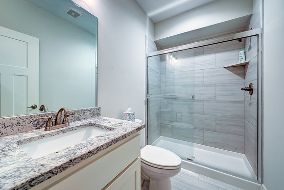15761 Sheridan Pl 033