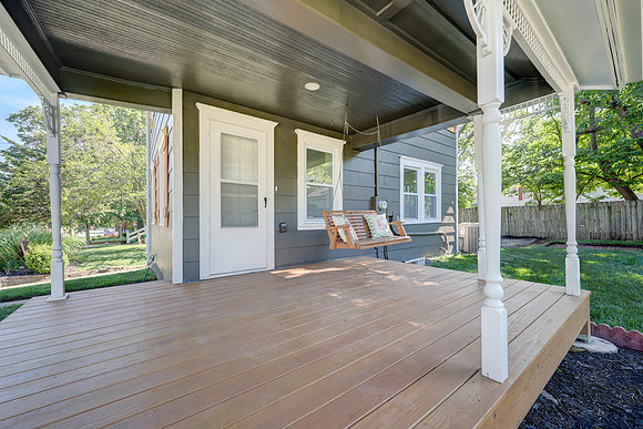 20260708 226 S Chestnut St 001