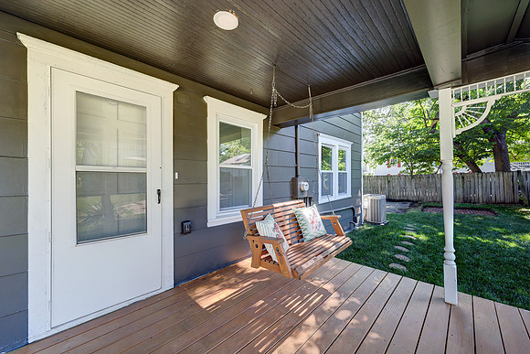20260708 226 S Chestnut St 010
