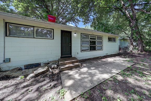 7800 E 108th St 030