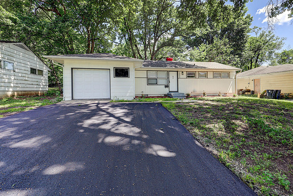 7800 E 108th St 024