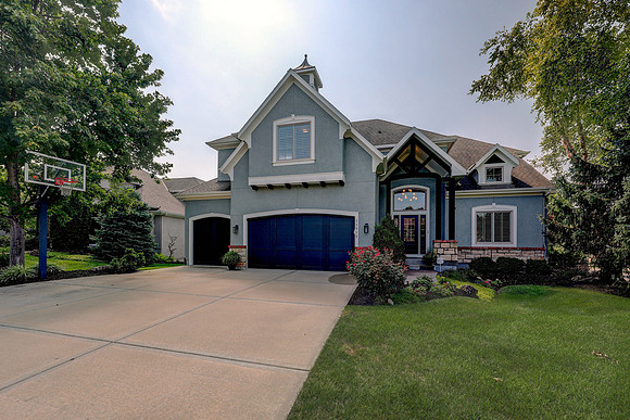 11515 W 165th Terr 001
