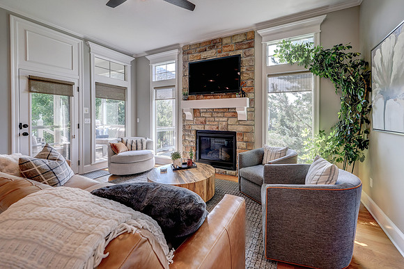 11515 W 165th Terr 009