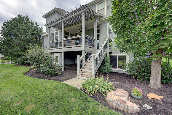 11515 W 165th Terr 046