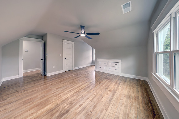 10015 Johnson Dr 028